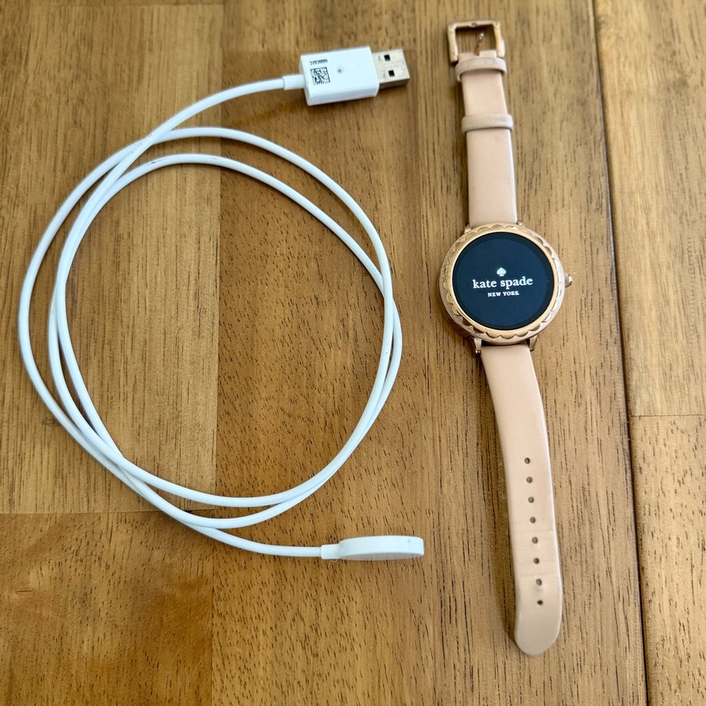 Kate Spade Tan and Gold Smartwatch with Advanced Features